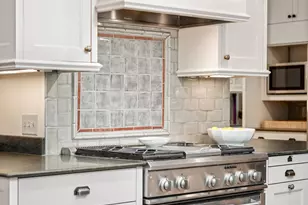 2109 James Ave S, Minneapolis, MN 55405 - Photo 7