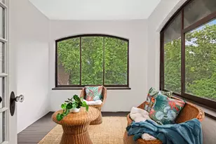 2109 James Ave S, Minneapolis, MN 55405 - Photo 35