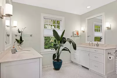 2109 James Avenue S, Minneapolis, MN 55405 - Photo 31