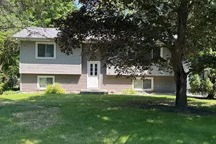 925 S Holcombe Ave, Litchfield, MN 55355 - Photo 1