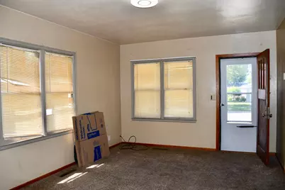 216 6th Street W, Thief River Falls, MN 56701 - Photo 5