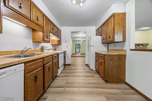 3237 17th Ave S, Fargo,  58103 - Photo 17