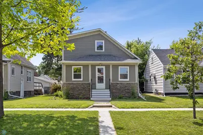 726 Oak Street N, Fargo, ND 58102 - Photo 1