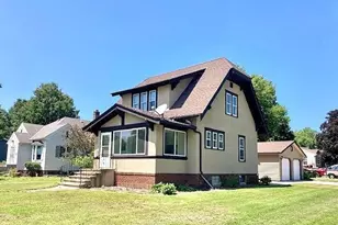 19 1st Ave NE, Fairfax, MN 55332 - Photo 1