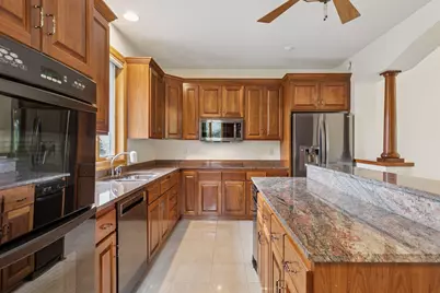 560 Lakeside Bay Drive S, Bayport, MN 55003 - Photo 11