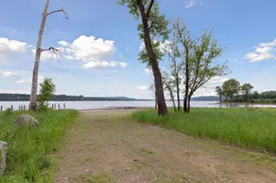 560 Lakeside Bay Dr S, Bayport, MN 55003 - Photo 33