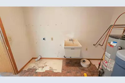 9136 Windsor Terrace, Brooklyn Park, MN 55443 - Photo 25