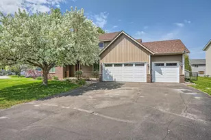 2907 Asarum Ct, Shakopee, MN 55379 - Photo 1