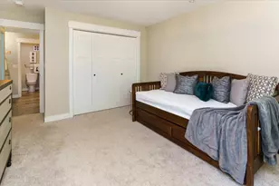 10501 Cedar Lake Rd, Minnetonka, MN 55305 - Photo 21