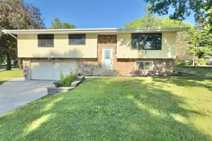 2001 25th St SW, Willmar, MN 56201 - Photo 1