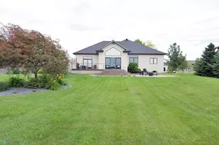 4703 Woodhaven St S, Fargo, ND 58104 - Photo 57