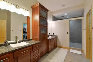 4703 Woodhaven St S, Fargo, ND 58104 - Photo 21