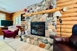 18986 Captive Lake Rd, Garrison, MN 56450 - Photo 17