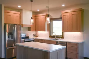 205 Diamond Ct, Wykoff, MN 55990 - Photo 3