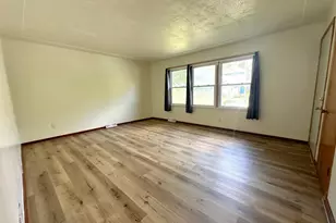 1332 Logan Ave N, Minneapolis, MN 55411 - Photo 5