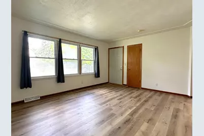 1332 Logan Avenue N, Minneapolis, MN 55411 - Photo 7