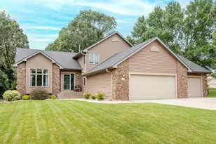 2212 Hydram Ave N, Oakdale, MN 55128 - Photo 1