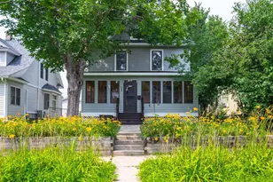 663 Iglehart Ave, Saint Paul, MN 55104 - Photo 1