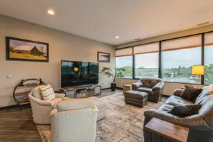 5601 Smetana Dr, Hopkins, MN 55343 - Photo 5