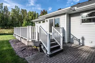 2220 Greenfield Dr E, Northfield, MN 55057 - Photo 7