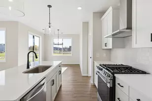 10959 37th St N, Lake Elmo, MN 55042 - Photo 25