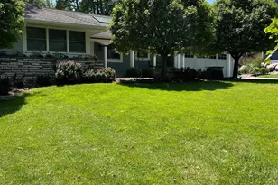 2004 Edgcumbe Rd, Saint Paul, MN 55116 - Photo 1