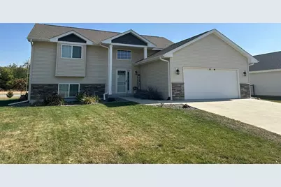 2007 Pratt Circle, Saint Peter, MN 56082 - Photo 1