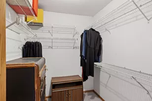 6840 Thames Rd, Woodbury, MN 55125 - Photo 21