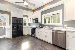 822 Smith Ave S, Saint Paul, MN 55107 - Photo 1