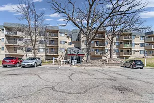 3917 Heritage Hills Dr, Bloomington, MN 55437 - Photo 1