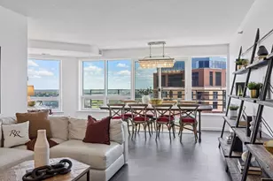 168 E 6th Street E, Saint Paul, MN 55101 - Photo 3