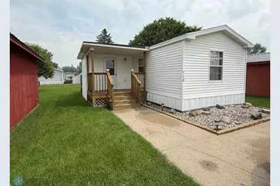 718 2nd Street S, Breckenridge, MN 56520 - Photo 1