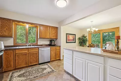 12405 Cockspur Court, Eden Prairie, MN 55347 - Photo 11