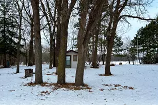 18606 Riverwood Dr, Little Falls, MN 56345 - Photo 3