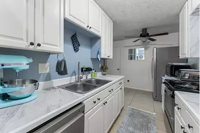 1158 Landmark Trail N, Hopkins, MN 55343 - Photo 5