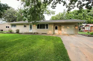 415 Fischer St SW, Hutchinson, MN 55350 - Photo 1