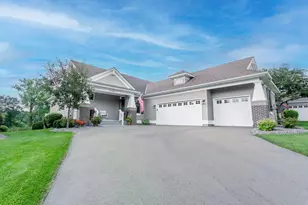 9769 Wedgewood Cir, Woodbury, MN 55125 - Photo 1