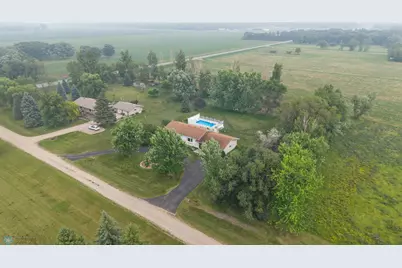 613 77th Avenue NW, Moorhead, MN 56560 - Photo 5