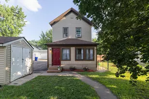 62 Hatch Ave, Saint Paul, MN 55117 - Photo 1
