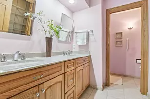 7250 Lewis Ridge Pkwy, Edina, MN 55439 - Photo 21