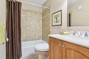 7250 Lewis Ridge Pkwy, Edina, MN 55439 - Photo 17