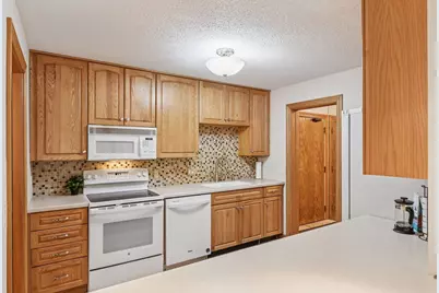 7250 Lewis Ridge Parkway #102, Edina, MN 55439 - Photo 15