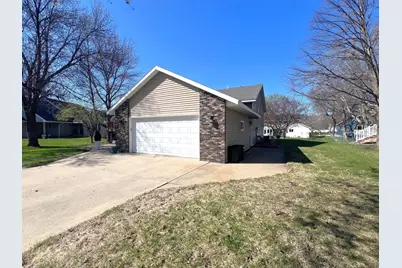 2210 9th Avenue SE, Willmar, MN 56201 - Photo 49