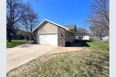 2210 9th Avenue SE, Willmar, MN 56201 - Photo 47