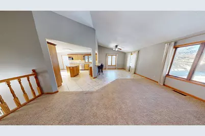 2210 9th Avenue SE, Willmar, MN 56201 - Photo 9