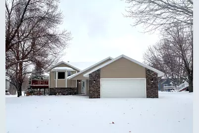 2210 9th Avenue SE, Willmar, MN 56201 - Photo 1