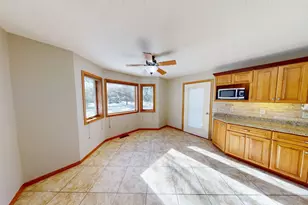 2210 9th Ave SE, Willmar, MN 56201 - Photo 17