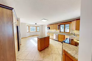 2210 9th Ave SE, Willmar, MN 56201 - Photo 15
