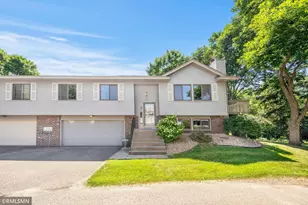 911 Lawnview Ave, Shoreview, MN 55126 - Photo 1