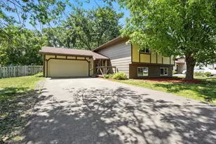 1925 Betty Jane Ct, North Saint Paul, MN 55109 - Photo 1